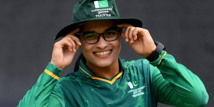 Ayesha Naseem leaves international cricket for religious reasons. 1 Ayesha Naseem leaves international cricket for religious reasons.