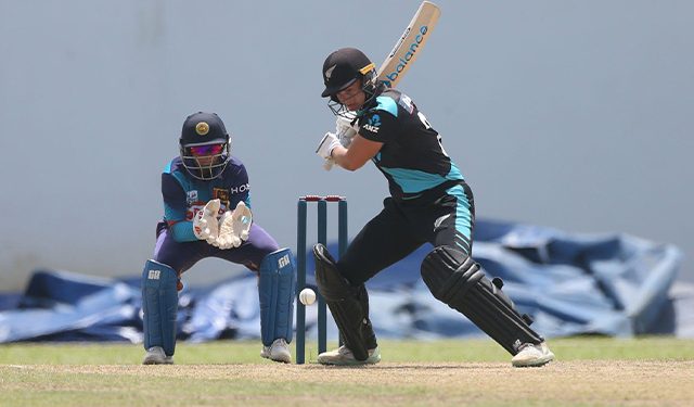 Suzie Bates and Harmanpreet Kaur advance in the Women's T20 International Batting Rankings . 1 Harmanpreet Kaur