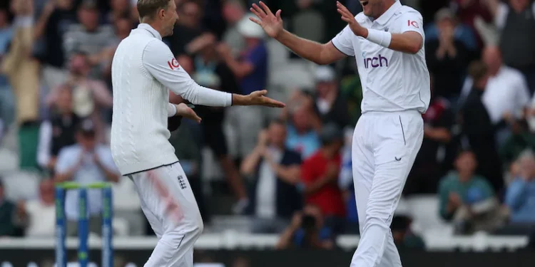 Stuart Broad's dominance over Australia, Australia's wait for a series victory in England, and other facts from the fifth Ashes Test between England and Australia. 1 Australia