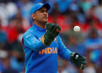 While playing for Bihar, MS Dhoni caught Saba Karim's attention for the first time.