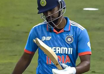 Aakash Chopra hails India's batsman after his stunning century in the second One-Day International against Australia: "Shreyas Iyer was in total control."