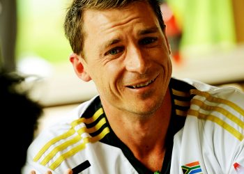 My heart wants to support South Africa, but the World Cup final will probably feature England and India as well: Dale Steyn