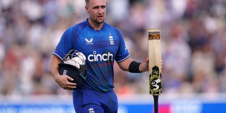 According to Liam Livingstone, England can defend its World Cup crown because of their wealth of expertise. 1 According to Liam Livingstone, England can defend its World Cup crown because of their wealth of expertise.