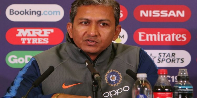 In advance of the third Australia ODI, Sanjay Bangar stated, "The main wicketkeeper will be a big point." 1 In advance of the third Australia ODI, Sanjay Bangar stated, "The main wicketkeeper will be a big point."