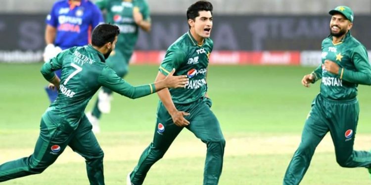 Babar Azam alludes to Naseem Shah's absence from the ODI World Cup's opening round by saying, "They have a couple of miss matches." 1 Babar Azam alludes to Naseem Shah's absence from the ODI World Cup's opening round by saying, "They have a couple of miss matches."