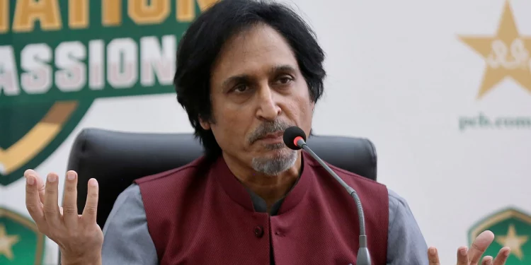 Ramiz Raja's counsel to Pakistan before their pivotal Asia Cup Super 4 match against Sri Lanka was to "don't touch social media." 1 Ramiz Raja's counsel to Pakistan before their pivotal Asia Cup Super 4 match against Sri Lanka was to "don't touch social media."