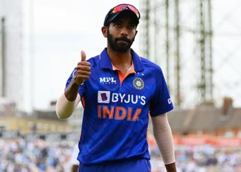 Jasprit Bumrah rejoins the Indian team in Colombo before of the match vs Pakistan at the 2023 Asia Cup