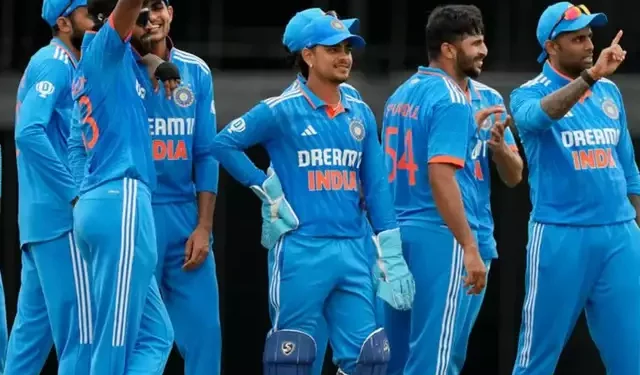 What is the distribution of the Indian ODI World Cup team by IPL teams? 1 What is the distribution of the Indian ODI World Cup team by IPL teams?