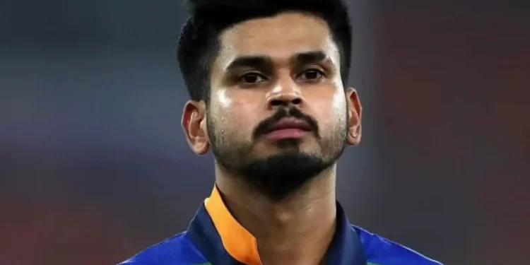Aakash Chopra on Shreyas Iyer missing the Asia Cup match versus Pakistan: "Bit of a red flag" 1 Aakash Chopra on Shreyas Iyer missing the Asia Cup match versus Pakistan: "Bit of a red flag"