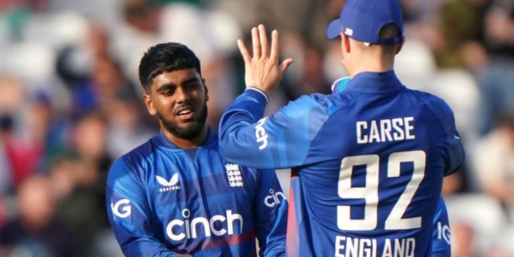 England leads 1-0 thanks to Jacks, Hain, and Rehan. 1 England leads 1-0 thanks to Jacks, Hain, and Rehan.