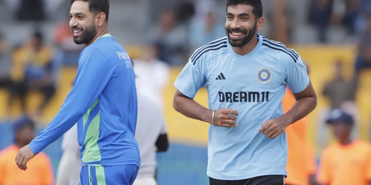 Haris Rauf never demonstrated the same ability to swing the ball and take wickets as Jasprit Bumrah: Wasim Akram 1 Haris Rauf never demonstrated the same ability to swing the ball and take wickets as Jasprit Bumrah: Wasim Akram