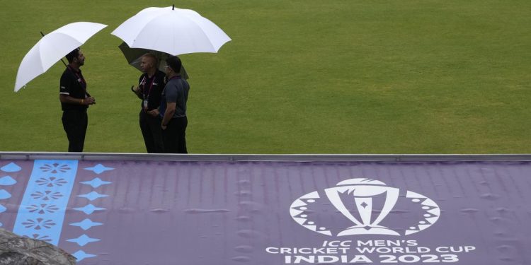 ODI World Cup 2023: After the opening match is postponed, Team India departs for Trivandrum for the second warm-up match. 1 ODI World Cup 2023: After the opening match is postponed, Team India departs for Trivandrum for the second warm-up match.