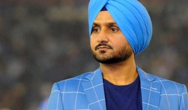 "Gary Kirsten asked us not to read newspapers," according to Harbhajan Singh, revealing an obscure ODI World Cup 2011 incident.