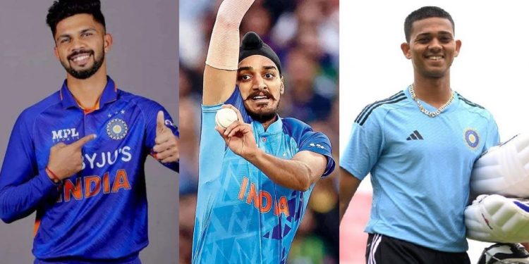 Indian cricketers support their men's hockey team as they take on Pakistan at the 2023 Asian Games 1 Indian cricketers support their men's hockey team as they take on Pakistan at the 2023 Asian Games