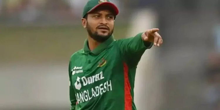 In the middle of the ODI World Cup, Shakib Al Hasan returns to Dhaka and trains under trainer Nazmul Abedeen Faheem. 1 In the middle of the ODI World Cup, Shakib Al Hasan returns to Dhaka and trains under trainer Nazmul Abedeen Faheem.