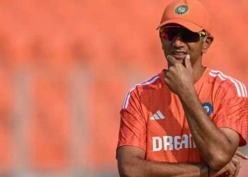 'Devoted' Rahul Dravid extends his contract with India following the ODI World Cup