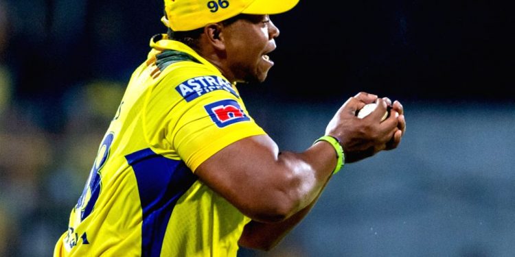 Three CSK-released players that the Mumbai Indians could target in the IPL 2024 auction 1 Three CSK-released players that the Mumbai Indians could target in the IPL 2024 auction