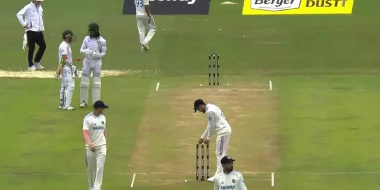 Stuart Broad, a bail-flip specialist, responds to Virat Kohli stealing his move to dismiss De Zorzi in IND vs. SA.