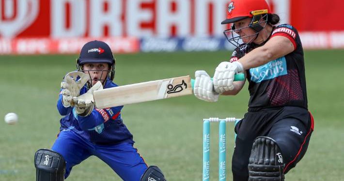 Elizabeth Buchanan, keeper for Auckland, leaves the field following a terrifying event during their Super Smash match.