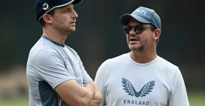 Matthew Mott advises England's white-ball team to exercise patient. 1 Matthew Mott