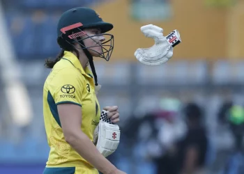Richa Ghosh dismissal is seen by Alyssa Healy as a turning point in the second ODI. 8 Richa Ghosh's dismissal is seen by Alyssa Healy as a turning point in the second ODI.