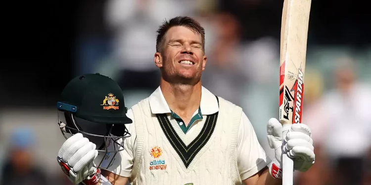 Flamboyant Warner opens the swansong Test series between Australia and Pakistan with a thrilling century