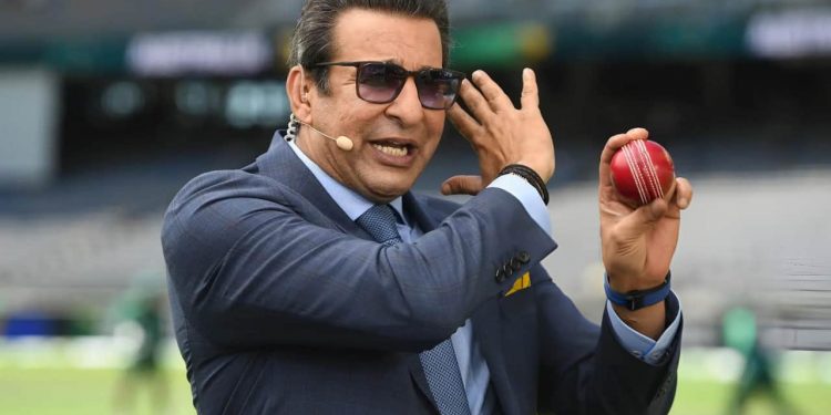 "He told me to show my card, and I did," Wasim Akram relates a humorous story of being turned away from the Perth Test by security. 1 Wasim Akram