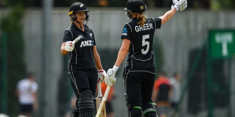 Twitter Reaction: In the second ODI, New Zealand Women defeat Pakistan by a whisker to seal the series 1 Twitter Reaction: In the second ODI, New Zealand Women defeat Pakistan by a whisker to seal the series