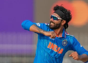 Shubman Gill and Ravindra Jadeja have not yet joined Team India in South Africa, and Deepak Chahar will arrive late. 5 Shubman Gill and Ravindra Jadeja have not yet joined Team India in South Africa, and Deepak Chahar will arrive late.