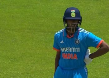 Sai Sudharsan makes an outstanding ODI debut for India against South Africa, and Ravichandran Ashwin praises him. 9 Sai Sudharsan makes an outstanding ODI debut for India against South Africa, and Ravichandran Ashwin praises him.