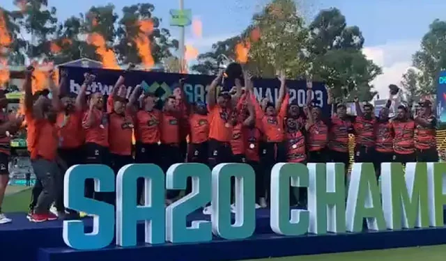 Shukri Conrad, the head coach of SA, stated that playing a second-string group for the NZ Tests would be futile if SA20 didn't take place. 1 Shukri Conrad, the head coach of SA, stated that playing a second-string group for the NZ Tests would be futile if SA20 didn't take place.