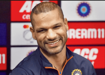 Shikhar Dhawan flirts amiably with the anchor during their conversation about attraction