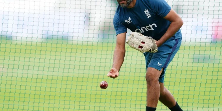 "It's impossible for India to stop producing bunsens," Jeetan Patel said of Rohit Sharma's preference for the India-England Test series. 1 Jeetan Patel said of Rohit Sharma's preference for the India-England Test series.