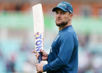 Brendon McCullum anticipates that spin will be a major influence as England scores in a "land of opportunity." 5 Brendon McCullum anticipates that spin will be a major influence as England scores in a "land of opportunity."