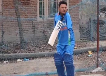 Proud with para-cricketer Amir Hussain commitment, Sachin Tendulkar said he'll get a shirt named after him.