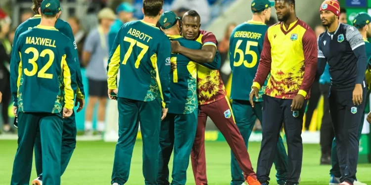 Alzarri Joseph escapes the run-out in Adelaide thanks to a mistake by Australia vs. West Indies.