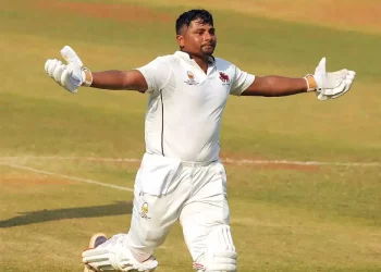 My dad believes that I play like Sarfaraz Khan's Javed Miandad.