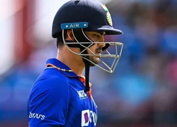In response to criticism, AB de Villiers supports Ishan Kishan, saying, "Guys run out of energy." 8 In response to criticism, AB de Villiers supports Ishan Kishan, saying, "Guys run out of energy."