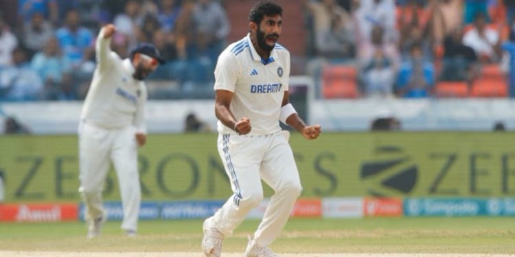 Vernon Philander predicts that "complete" bowler Bumrah will be the T20 World Cup's finest pacer. 1 Vernon Philander predicts that "complete" bowler Bumrah will be the T20 World Cup's finest pacer.