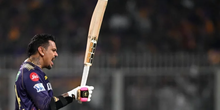 "I have been whispering in his ears," said Rovman Powell in reference to persuading Sunil Narine to participate in the T20 World Cup 1 "I have been whispering in his ears," said Rovman Powell in reference to persuading Sunil Narine to participate in the T20 World Cup