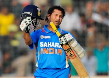 What was Sachin Tendulkar's average batting score in positions 1 to 10?