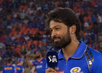 During his toss against PBKS, Hardik Pandya made a subtle jab at the audience by saying, "IPL tests you."