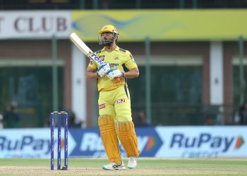 News: MS Dhoni's batting posture may have caused a breakdown in his calf muscle