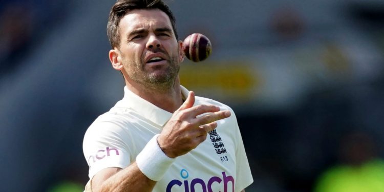 James Anderson's retirement should be accepted; Brendon McCullum, Ben Stokes, and Rob Key agree, saying it's time to move on. 1 James Anderson's retirement should be accepted; Brendon McCullum, Ben Stokes, and Rob Key agree, saying it's time to move on.