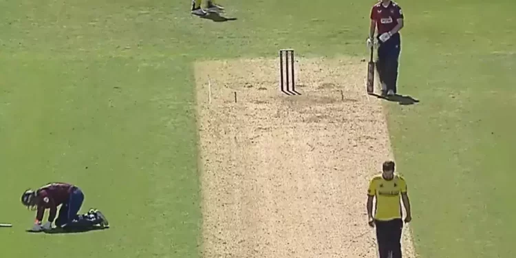 Chris Wood's sportsmanship in not running out Matthew Parkinson 1 Chris Wood's sportsmanship in not running out Matthew Parkinson