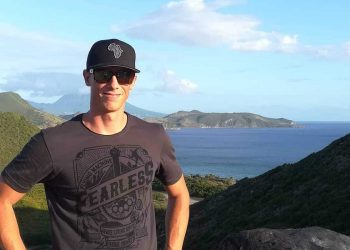 India is under pressure to take advantage of its advantages: Rassie Van der Dussen