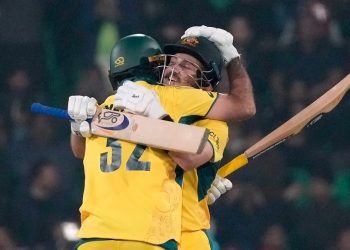 Twitter Reactions: Josh Inglis toys with England bowlers as Australia mark winning start to Champions Trophy campaign