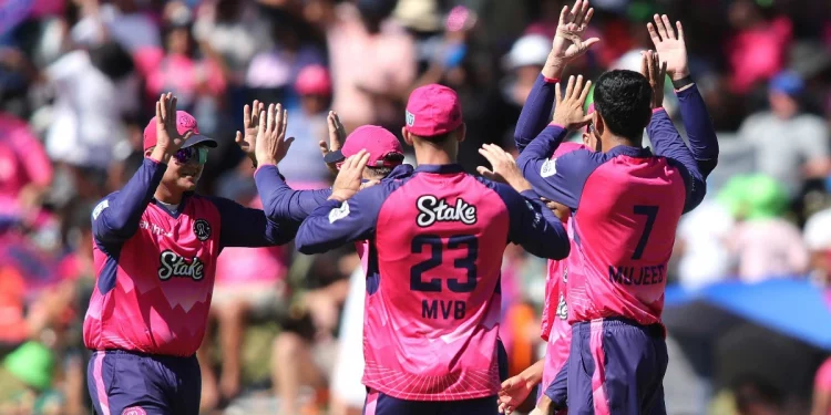SA20 2025: Paarl Royals are the first Twenty20 side to use spinners to complete 20 overs. 1 SA20 2025: Paarl Royals are the first Twenty20 side to use spinners to complete 20 overs.
