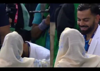 See: Following his Champions Trophy victory, Virat Kohli touches Mohammed Shami's mother's feet