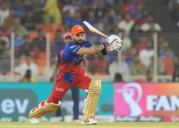 Karthik supports Kohli against the spin three of CSK, saying, "He wanted to work on one more shot."